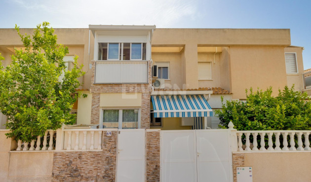 Adosado - Reventa - Torrevieja - aguas nuevas
