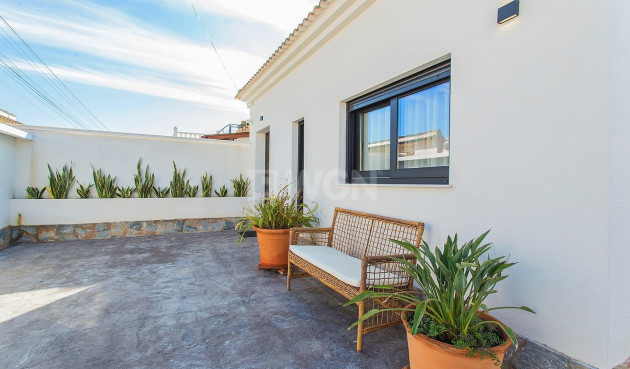 Adosado - Reventa - Torrevieja - La Siesta