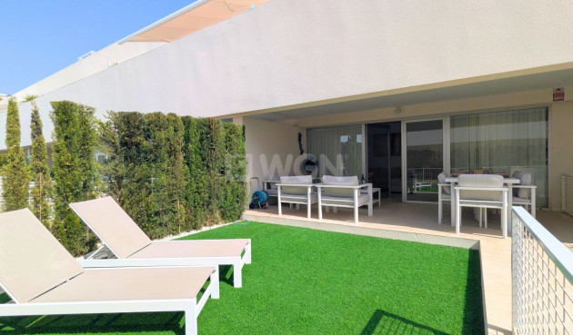Apartamento / piso - Reventa - Los Balcones - Costa Blanca