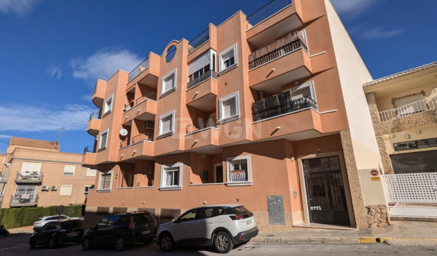 Apartamento / piso - Reventa - San Miguel de Salinas - 27591