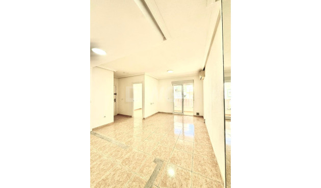 Apartamento / piso - Reventa - Torrevieja - Centro