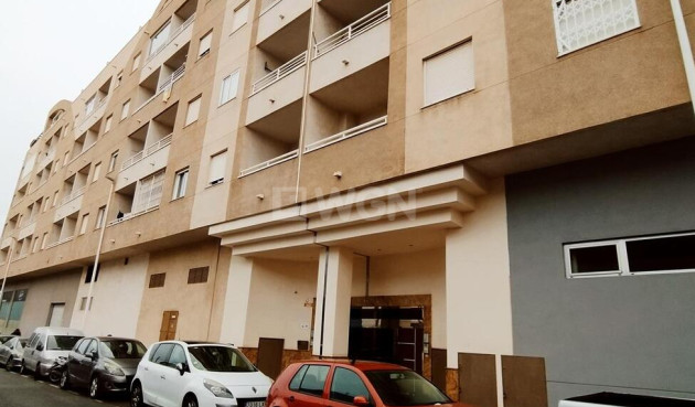 Apartamento / piso - Reventa - Torrevieja - CORTES VALENCIANAS