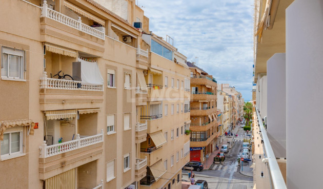 Apartamento / piso - Reventa - Torrevieja - Estacion De Autobuses