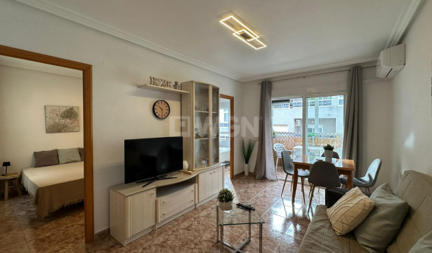 Apartamento / piso - Reventa - Torrevieja - Estacion De Autobuses