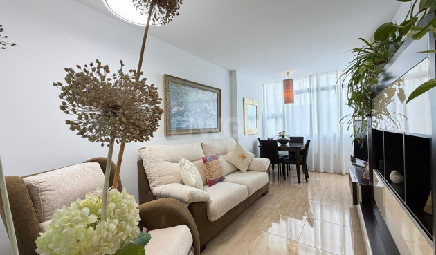 Apartamento / piso - Reventa - Torrevieja - Paseo Maritimo