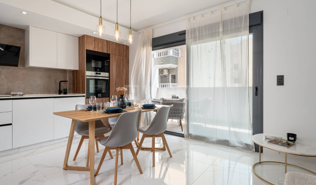 Apartamento / piso - Reventa - Torrevieja - Torrevieja