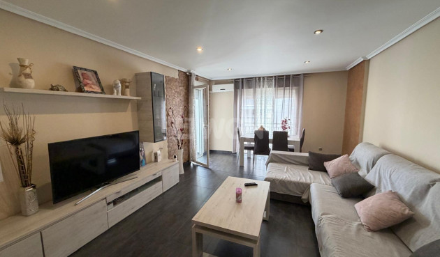 Apartment / flat - Resale - Beniel - Centro