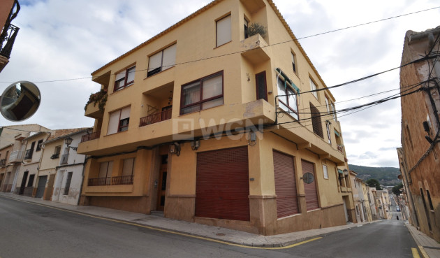 Apartment / flat - Resale - Pinoso - Inland