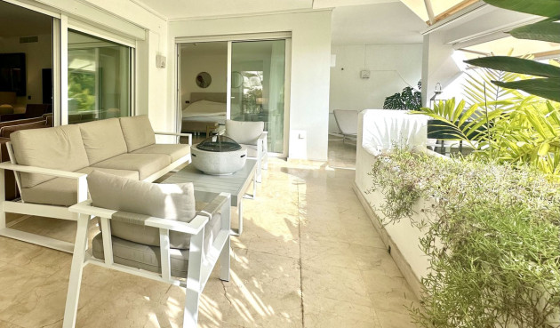 Apartment / flat - Resale - Rio Real Golf - 92657