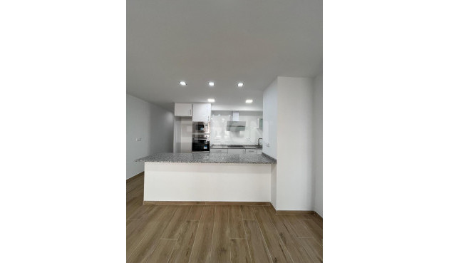 Apartment / flat - Resale - Torrevieja - 76236