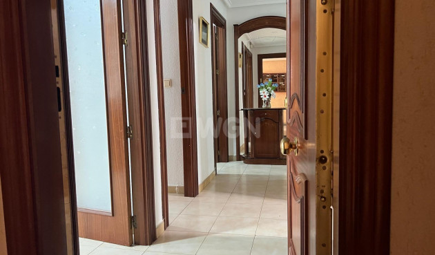 Apartment / flat - Resale - Torrevieja - 94612