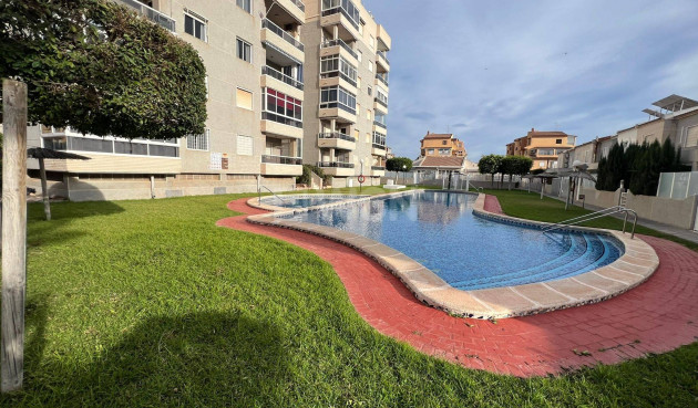 Apartment / flat - Resale - Torrevieja - aguas nuevas