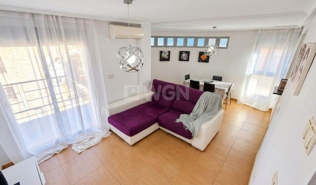 Apartment / flat - Resale - Torrevieja - Centro - Muelle Pesquero