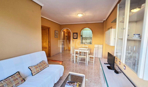 Apartment / flat - Resale - Torrevieja - Centro