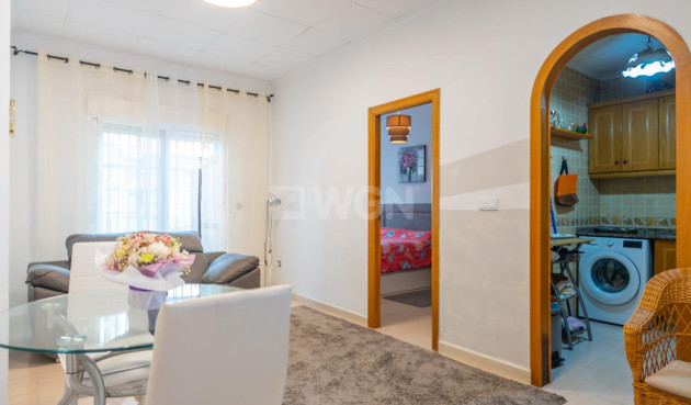 Apartment / flat - Resale - Torrevieja - Centro