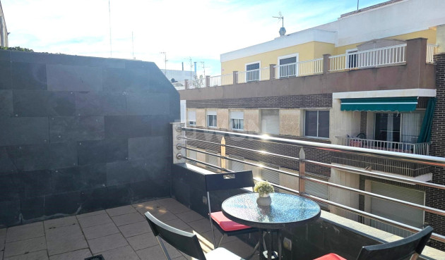 Apartment / flat - Resale - Torrevieja - Centro