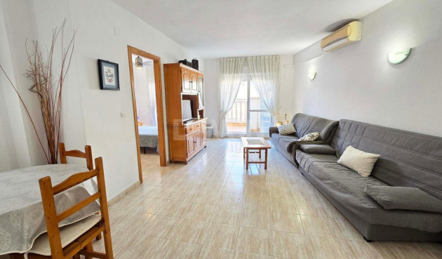 Apartment / flat - Resale - Torrevieja - Centro