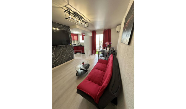 Apartment / flat - Resale - Torrevieja - Centro