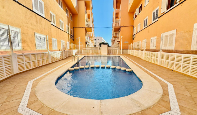 Apartment / flat - Resale - Torrevieja - Costa Blanca