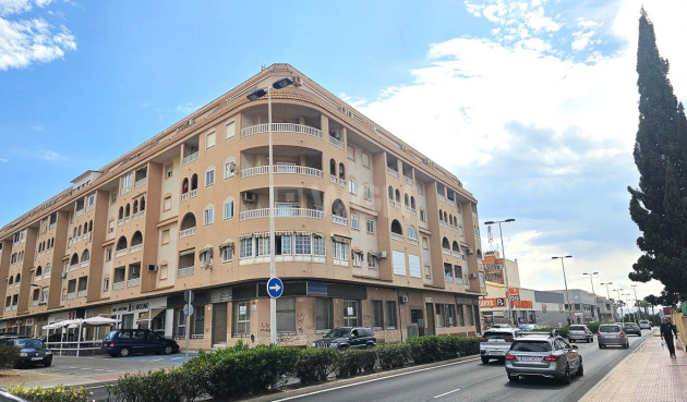 Apartment / flat - Resale - Torrevieja - Costa Blanca