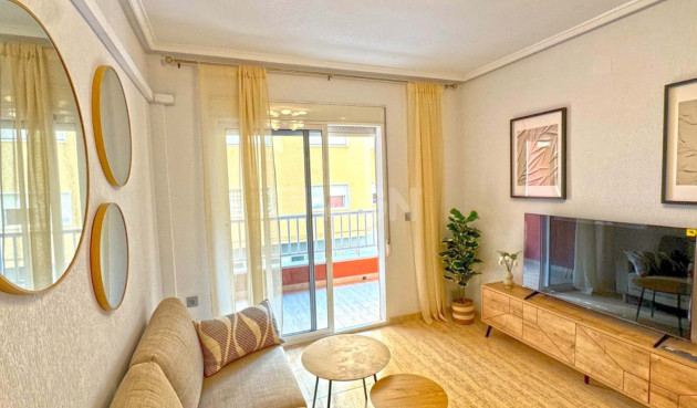 Apartment / flat - Resale - Torrevieja - Costa Blanca