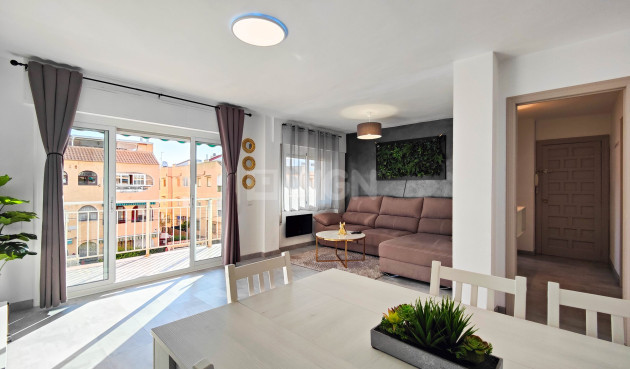 Apartment / flat - Resale - Torrevieja - Costa Blanca