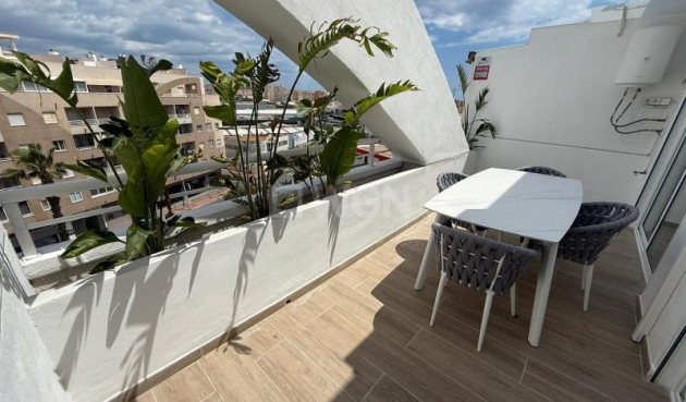 Apartment / flat - Resale - Torrevieja - Costa Blanca