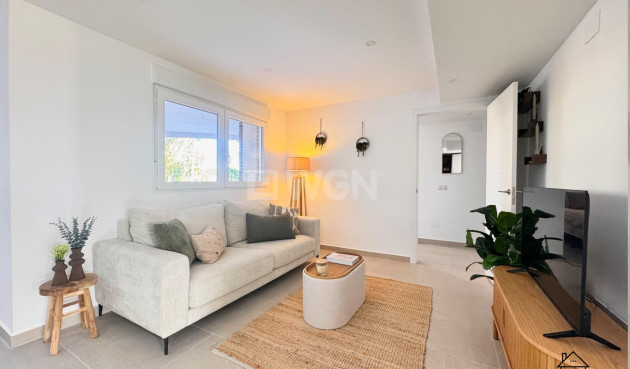 Apartment / flat - Resale - Torrevieja - El Acequión - Los Náufragos