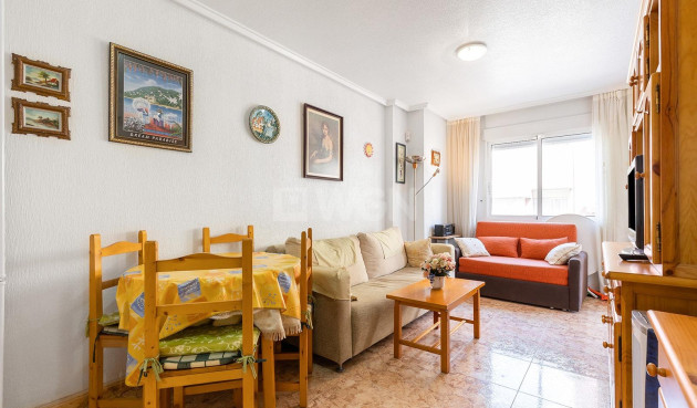 Apartment / flat - Resale - Torrevieja - Estacion De Autobuses