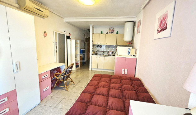 Apartment / flat - Resale - Torrevieja - Estacion De Autobuses