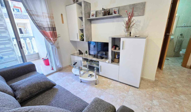 Apartment / flat - Resale - Torrevieja - Estacion De Autobuses