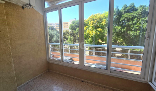 Apartment / flat - Resale - Torrevieja - Habaneras