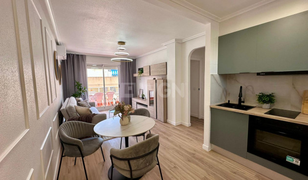 Apartment / flat - Resale - Torrevieja - Habaneras
