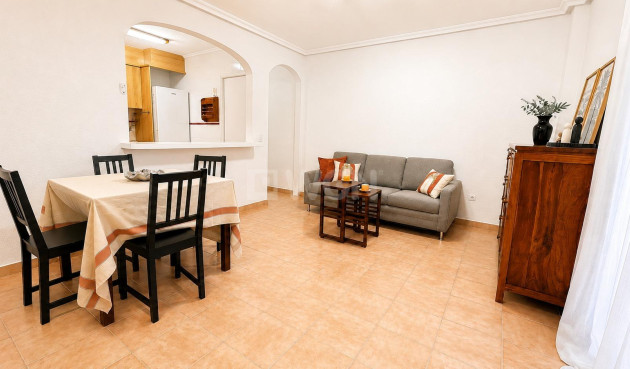 Apartment / flat - Resale - Torrevieja - Habaneras