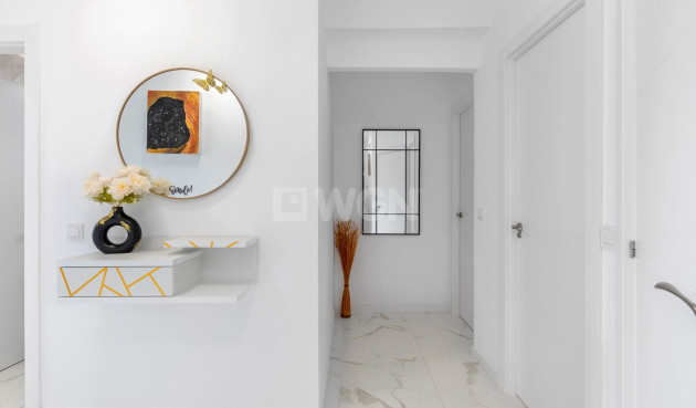 Apartment / flat - Resale - Torrevieja - La Mata