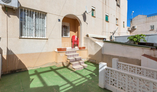 Apartment / flat - Resale - Torrevieja - Lago Jardin