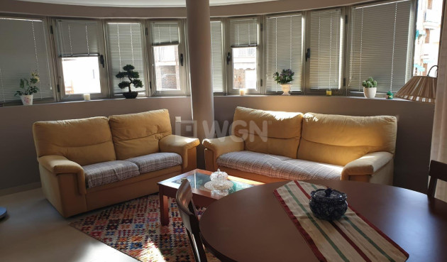 Apartment / flat - Resale - Torrevieja - Las Piscinas Naturales