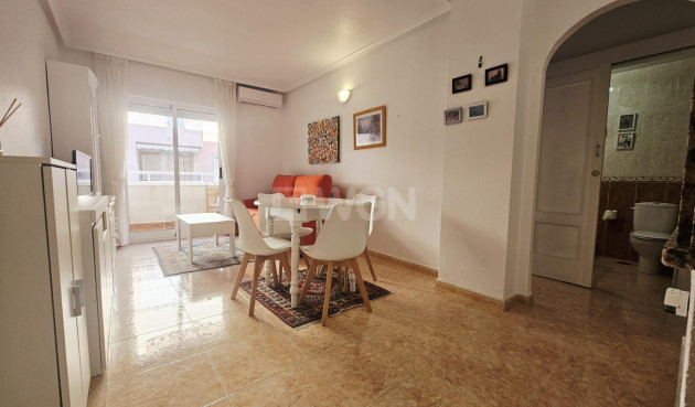 Apartment / flat - Resale - Torrevieja - PARQUE DE LAS NACIONES