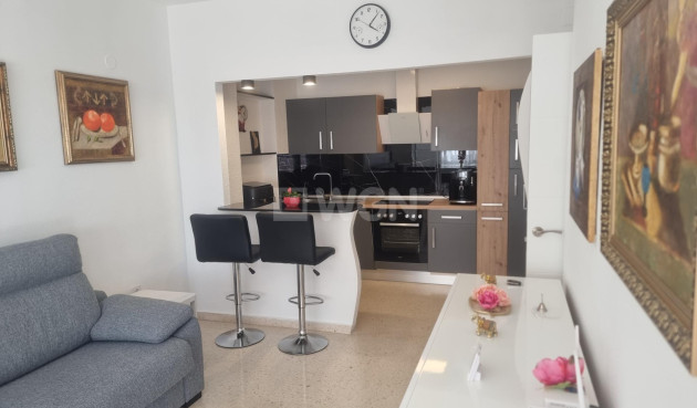 Apartment / flat - Resale - Torrevieja - Playa de los Locos