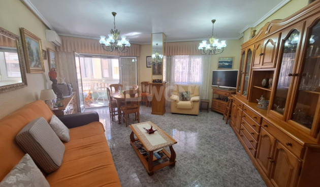Apartment / flat - Resale - Torrevieja - Playa de los Locos