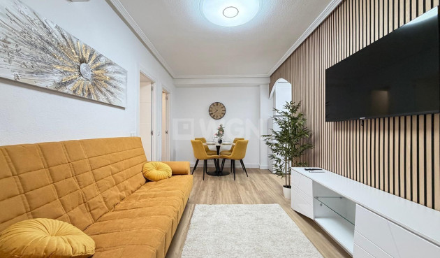 Apartment / flat - Resale - Torrevieja - Playa de los Locos