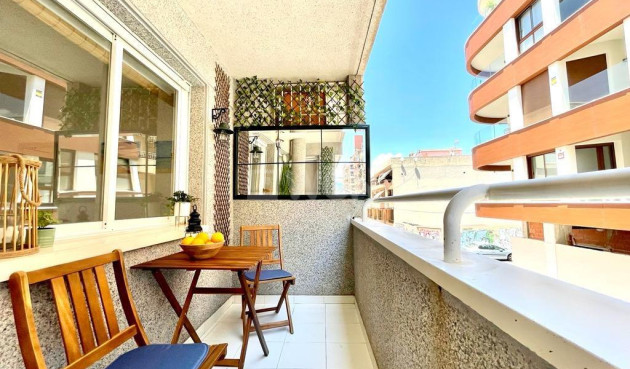 Apartment / flat - Resale - Torrevieja - Playa de los Locos