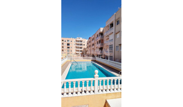 Apartment / flat - Resale - Torrevieja - Playa de los Locos