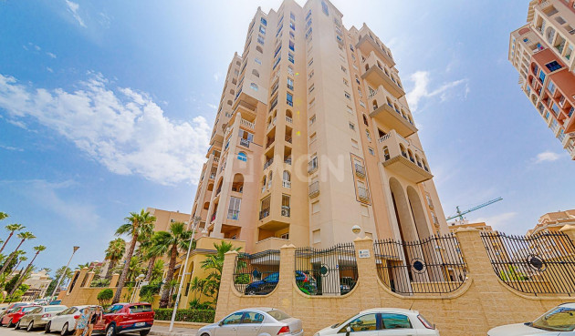 Apartment / flat - Resale - Torrevieja - Playa de los Locos