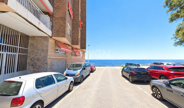 Apartment / flat - Resale - Torrevieja - Playa De Los Naufragos