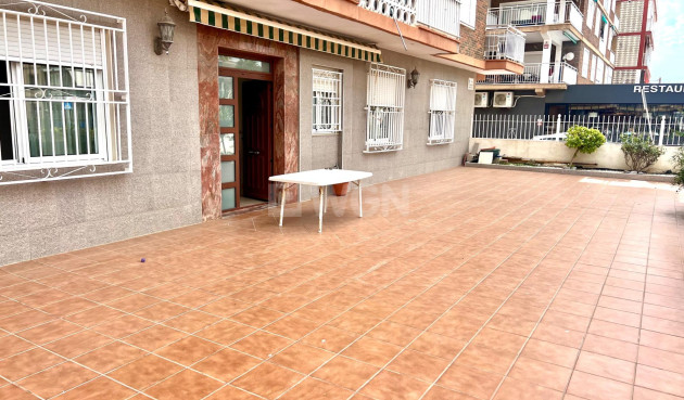 Apartment / flat - Resale - Torrevieja - Playa De Los Naufragos