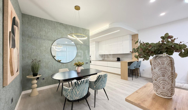 Apartment / flat - Resale - Torrevieja - Playa del Cura