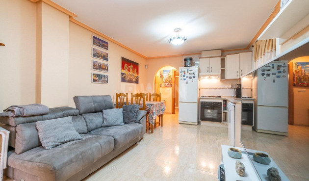 Apartment / flat - Resale - Torrevieja - Playa del Cura