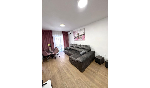 Apartment / flat - Resale - Torrevieja - Playa del Cura