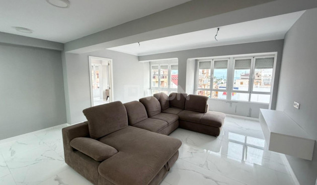 Apartment / flat - Resale - Torrevieja - Playa del Cura